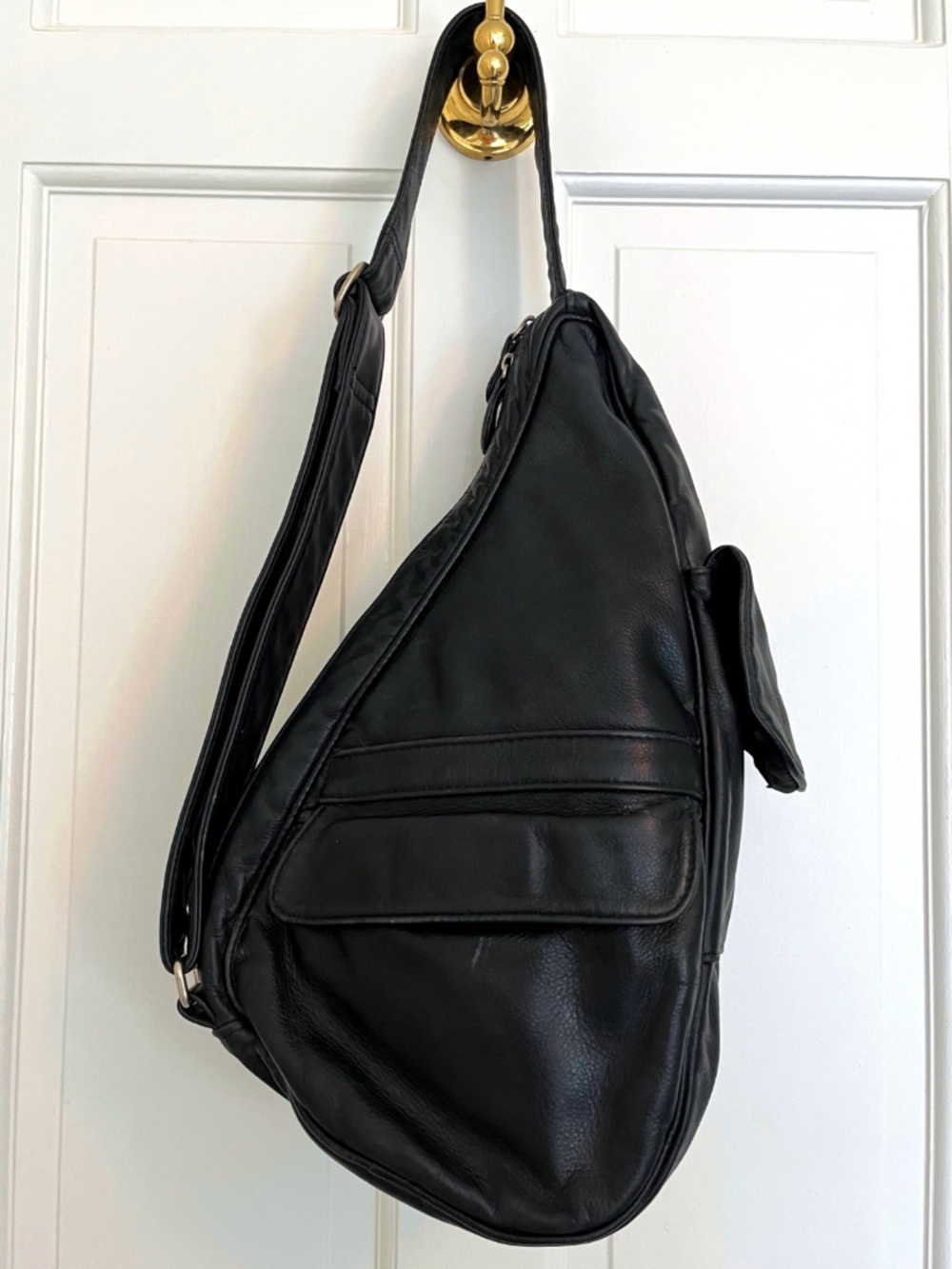 VTG AmeriBag Healthy Back Bag Black Leather Sling Backpack – Made in USA